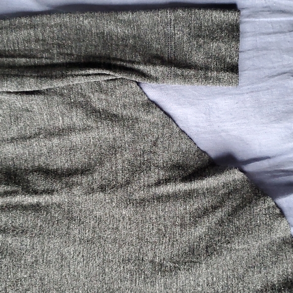 Aritzia TNA Alder Thermal Top Dark Grey S - Picture 4 of 6